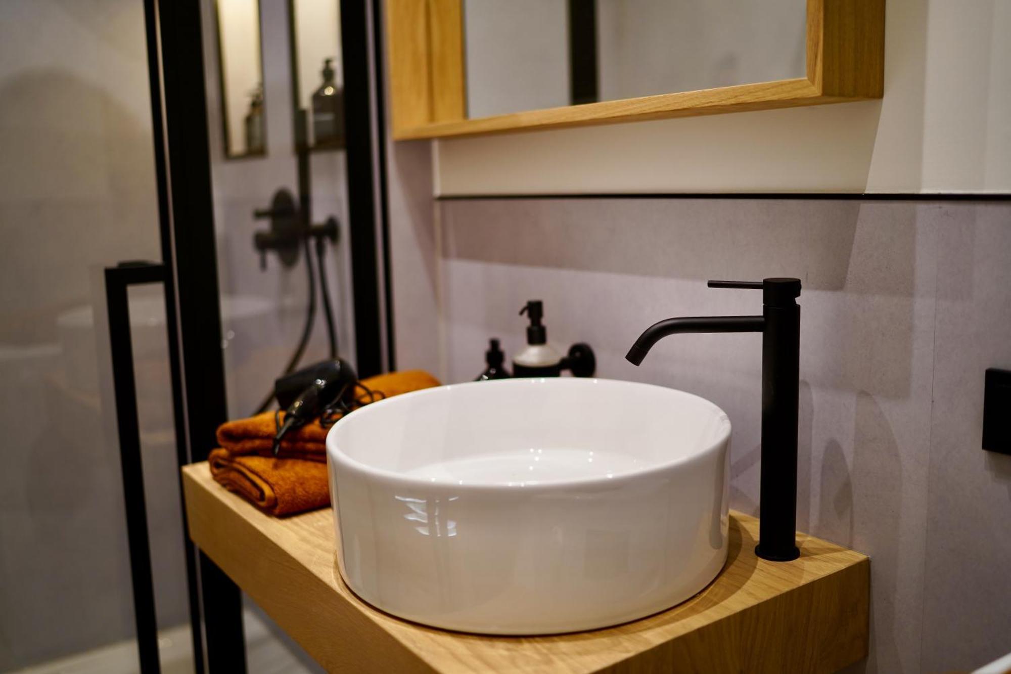 Edler Wohnraum Luxurioeses Studio Im Zentrum Mit Balkon, Kaffeevollautomat, Klima & Parkplatz Zwickau Zewnętrze zdjęcie