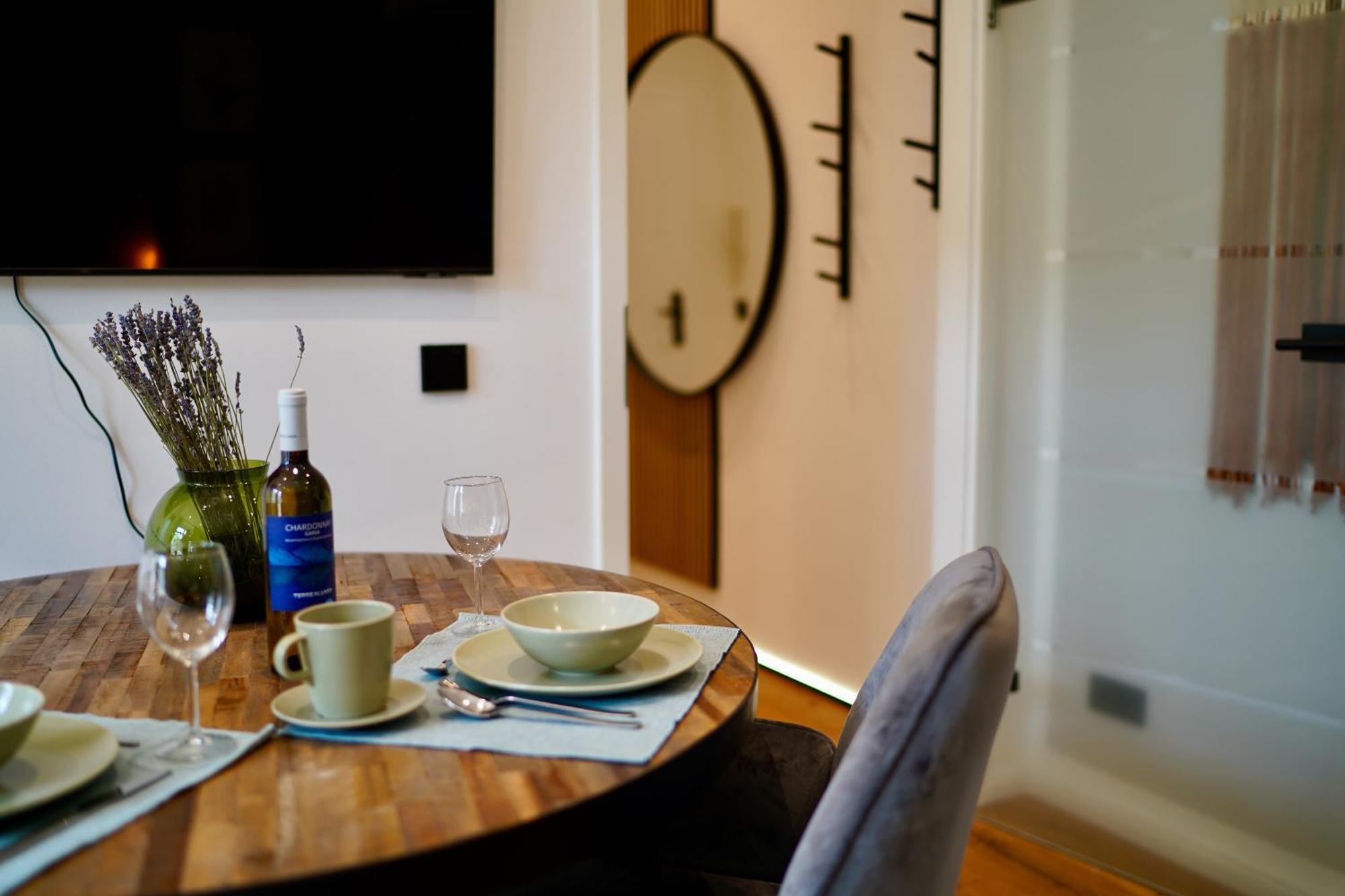 Edler Wohnraum Luxurioeses Studio Im Zentrum Mit Balkon, Kaffeevollautomat, Klima & Parkplatz Zwickau Zewnętrze zdjęcie