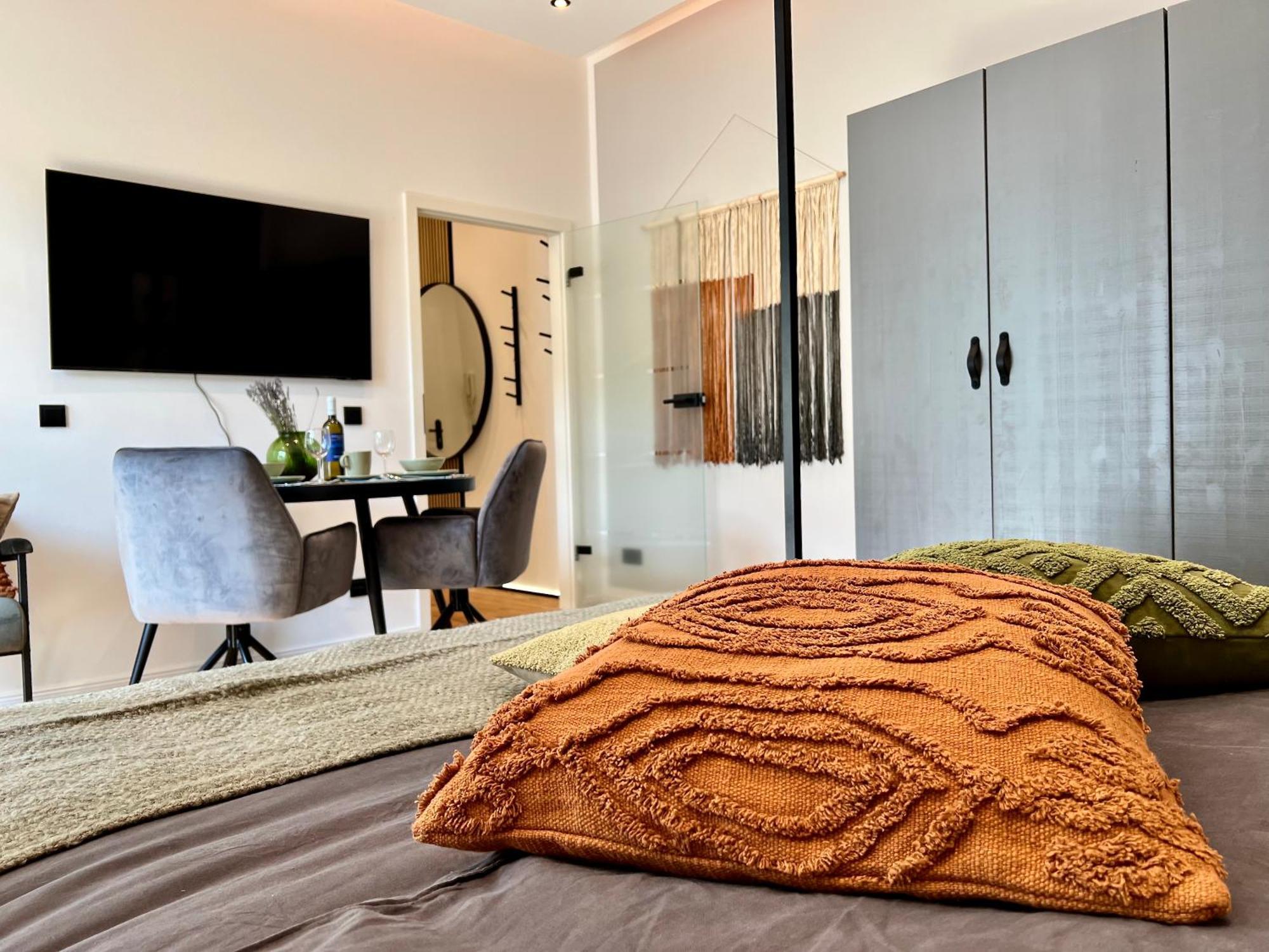 Edler Wohnraum Luxurioeses Studio Im Zentrum Mit Balkon, Kaffeevollautomat, Klima & Parkplatz Zwickau Zewnętrze zdjęcie