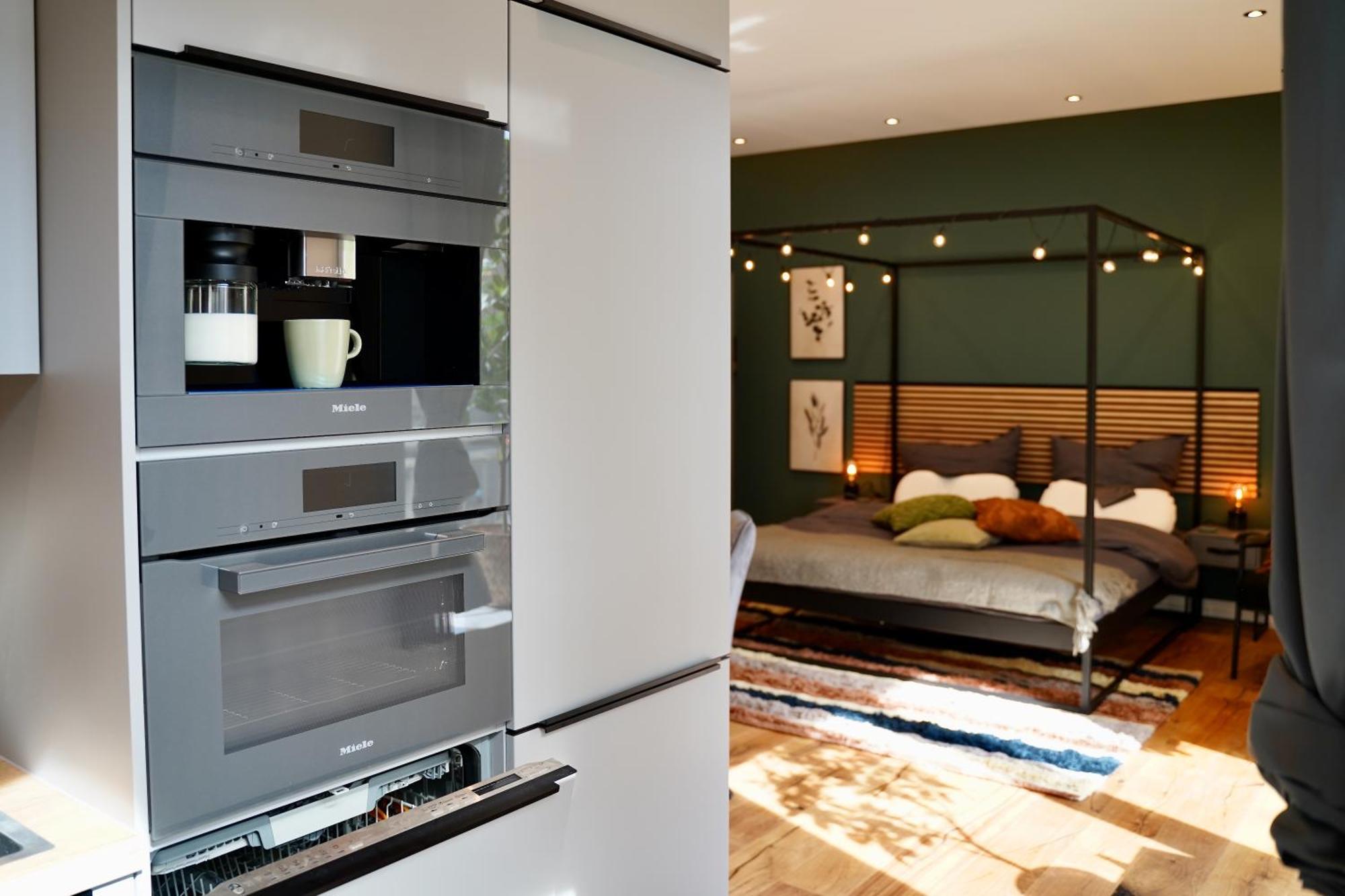 Edler Wohnraum Luxurioeses Studio Im Zentrum Mit Balkon, Kaffeevollautomat, Klima & Parkplatz Zwickau Zewnętrze zdjęcie